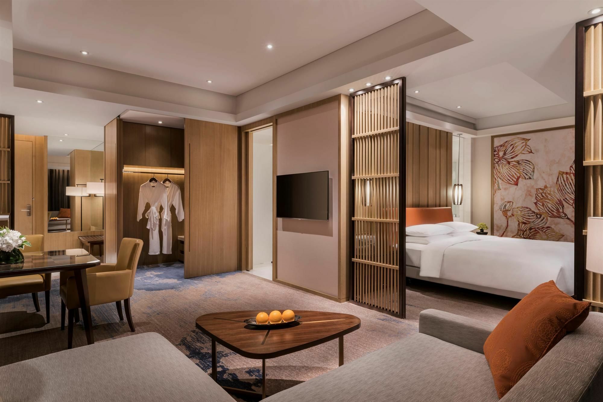 Hyatt Regency Shanghai Wujiaochang Exterior photo